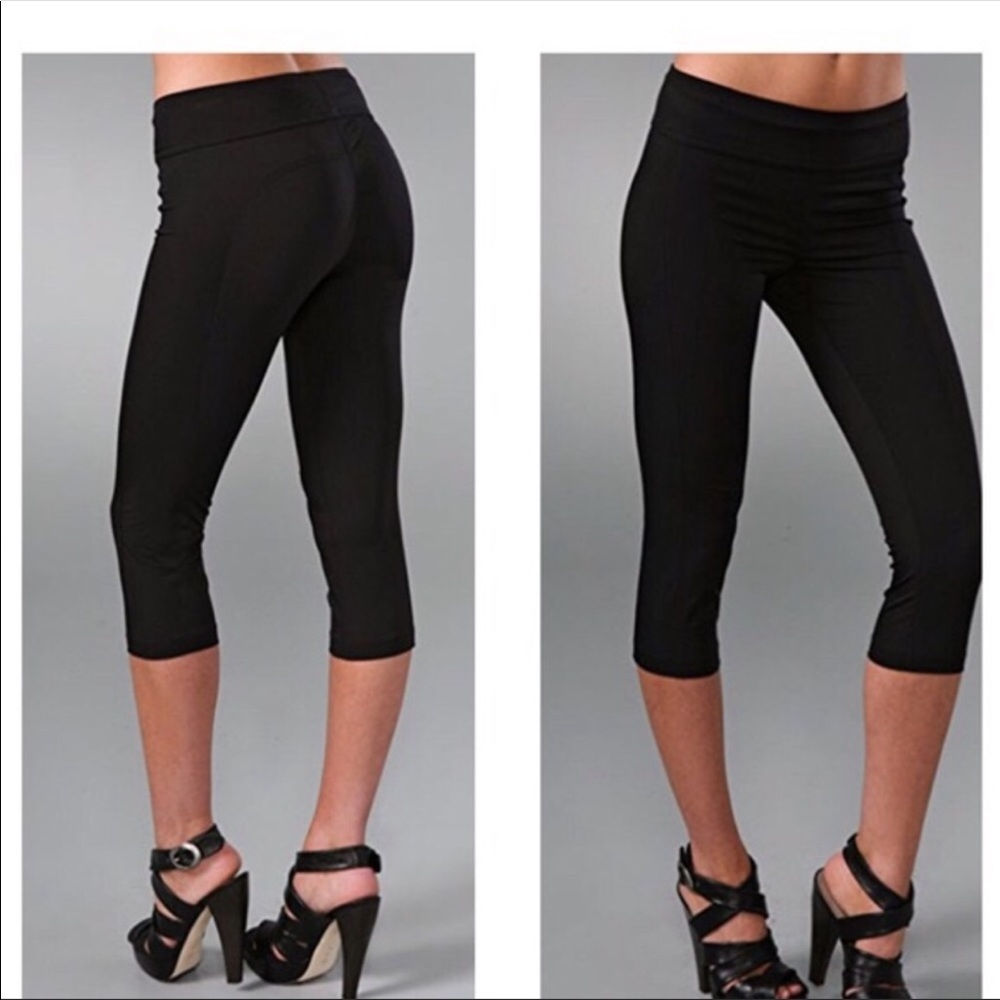 DIANE VON FURSTENBERG Sweetie Pie Black CAPRI-Sz 4